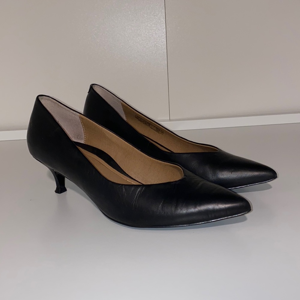 Vionic Josie Kitten Heel Black